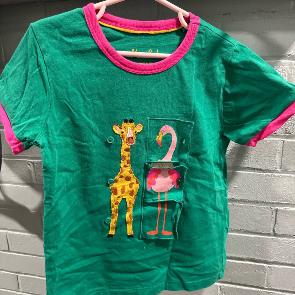 Mini Boden Green Tee with Giraffe and Flamingo. Flip the flap.